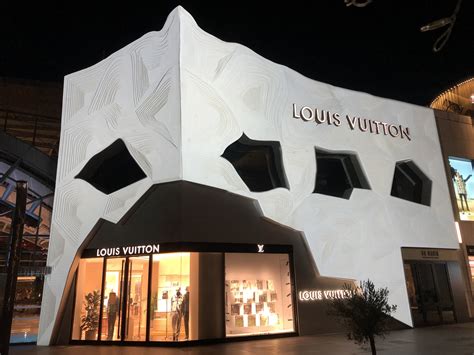 louis vuitton istanbul istinye park.